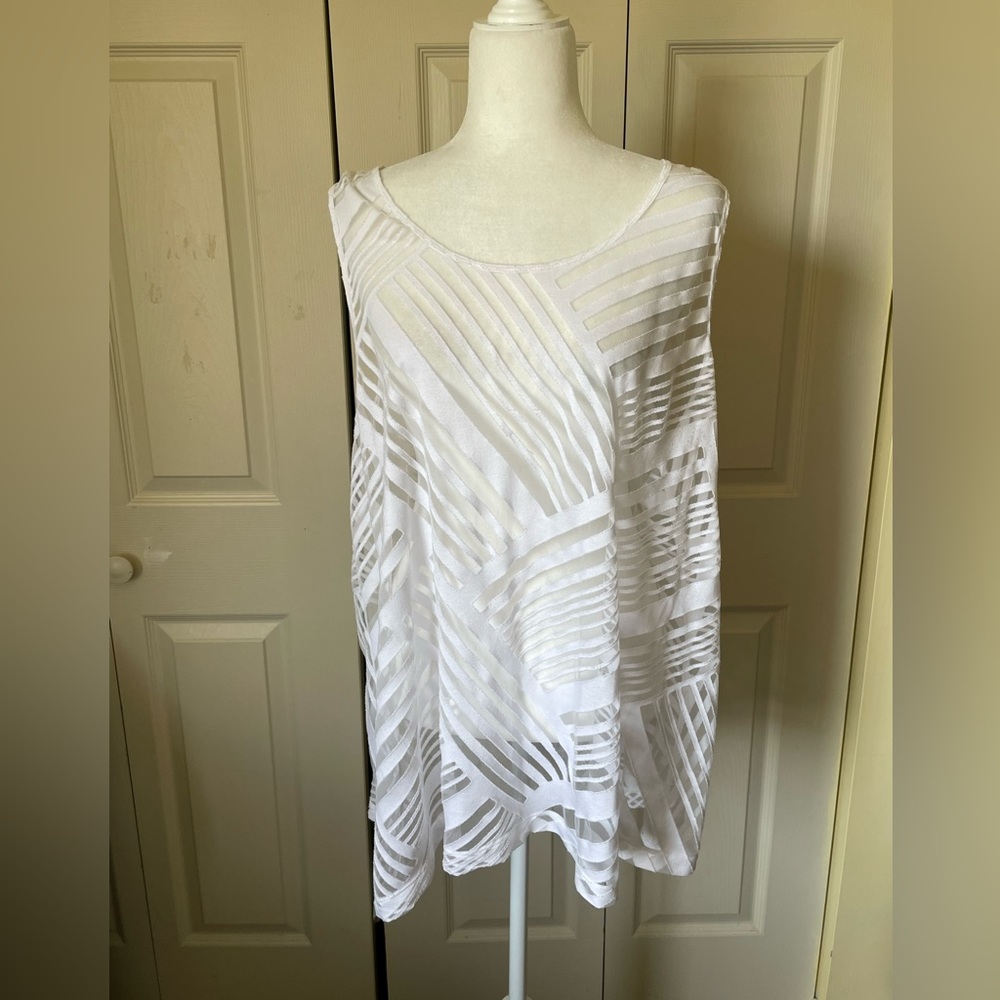 Soma XXL bandage style w/sheer fabric cover up in white hi lo hem long slit back